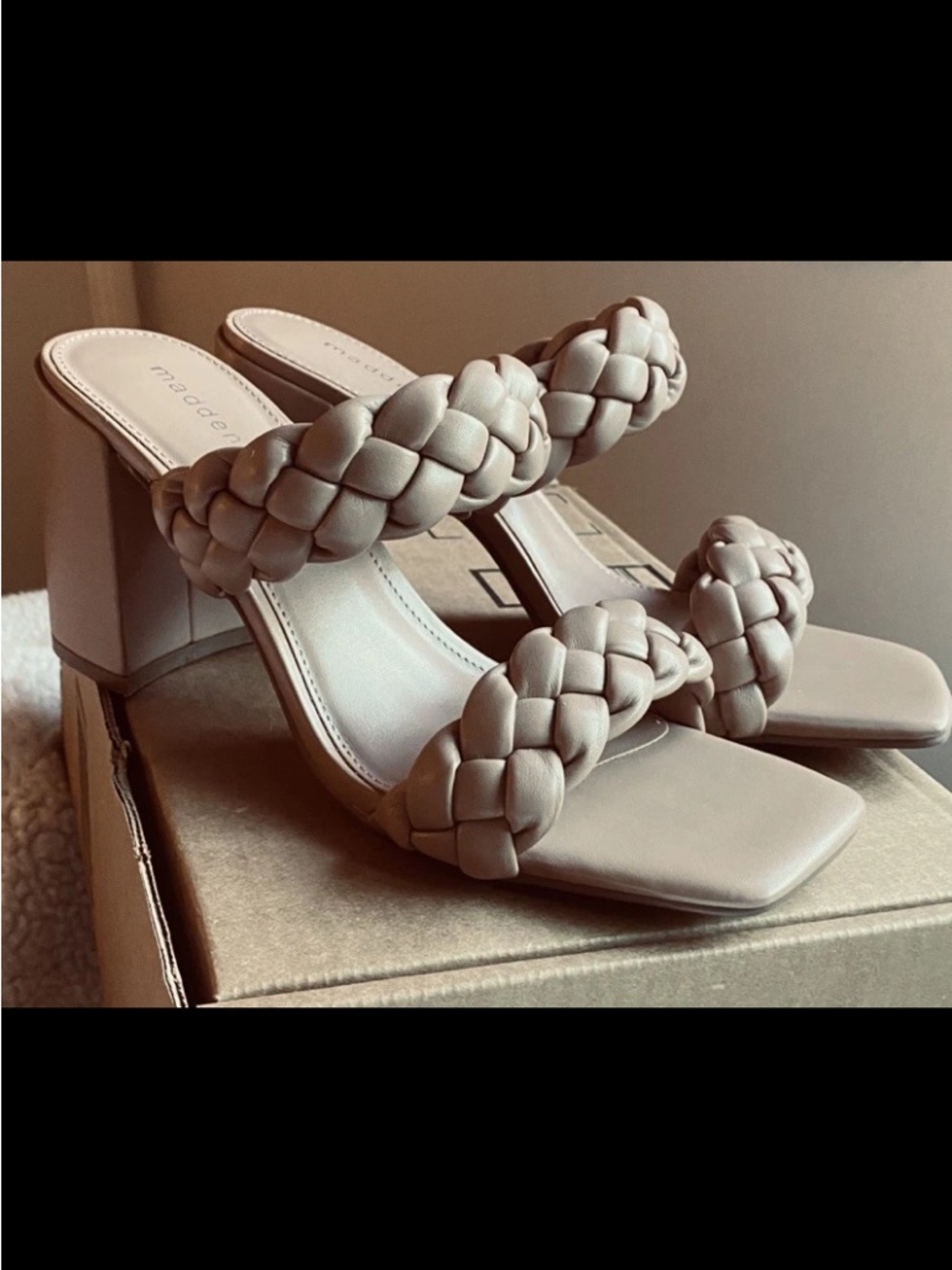 NIB Madden Girl Puffy Nude Heel Chunky Size 9.5 M Sandal Braided Quilt- w/ scuff